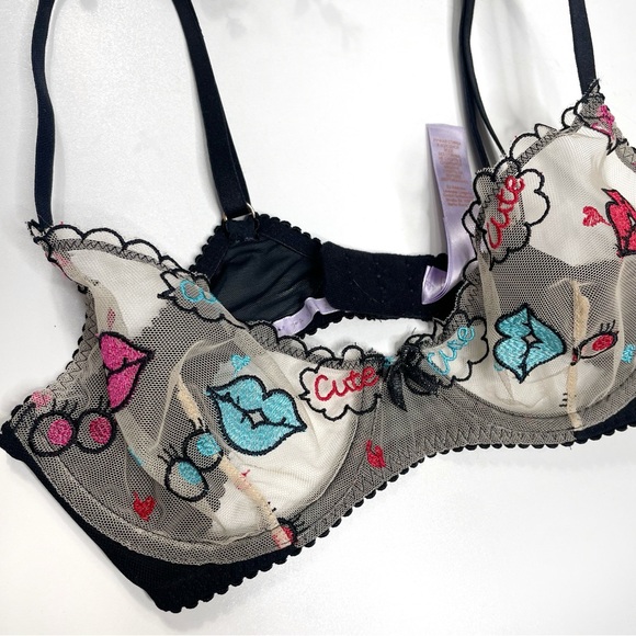 SAVAGE X FENTY • Eye Heart U Unlined Bra - Picture 3 of 6